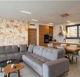 3 bedroom villa with pool & seaview, near Acharavi, sleeps 6